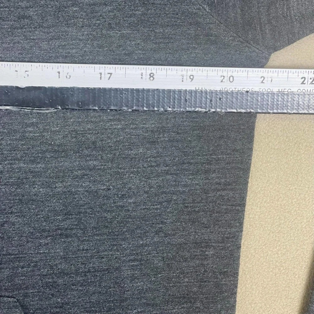 The North‎ Face Mens M Long Sleeve Hoodie Shirt Gray Regular Fit Pouch Pocket